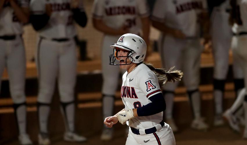 042222-tuc-spt-uasoftball-p1