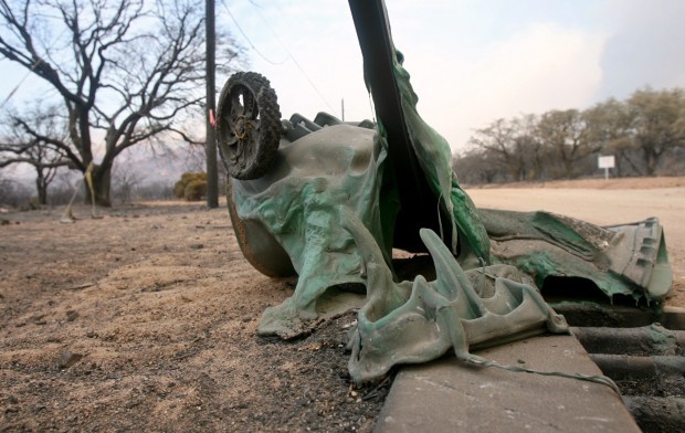 Monument Fire nears Sierra Vista