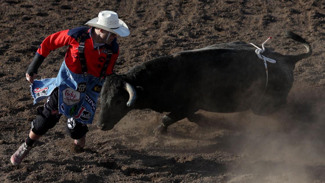 Top-level bullfighter Dusty Tuckness a Tucson Rodeo staple | Tucson ...