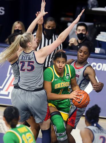 020422-tuc-spt-uawomenshoops-p2