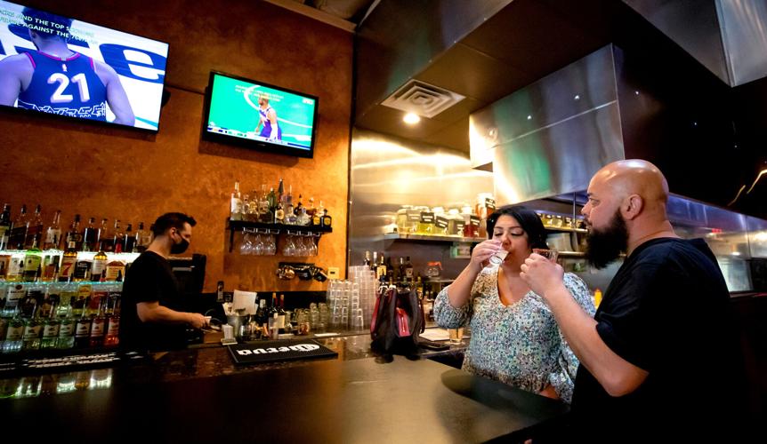 Elliott's on Congress