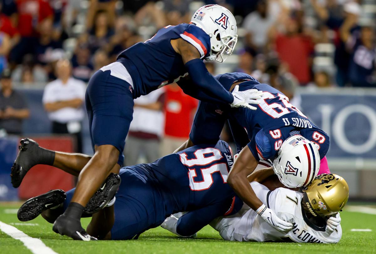 110522-tuc-spt-uafb-p1