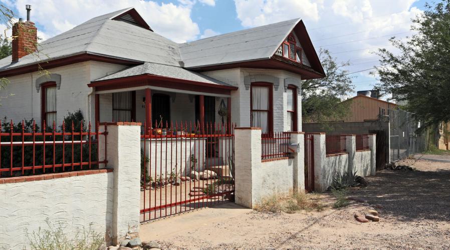 Dunbar/Spring neighborhood