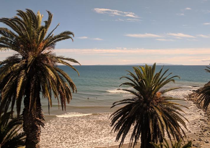 TRAVEL-UST-COAST-TRAIN-3-SE