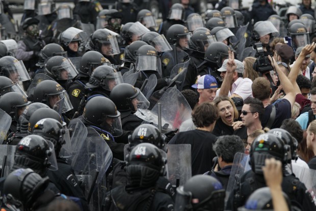 Toronto cops round up more G-20 protesters   