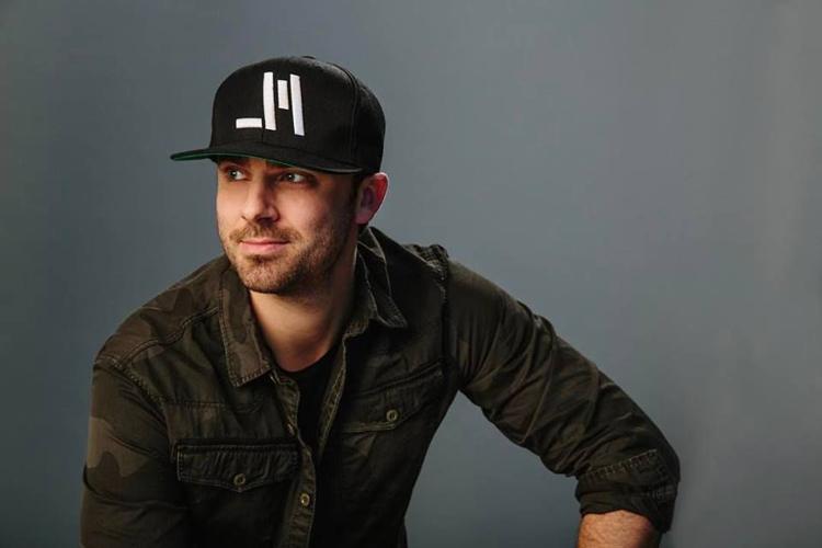 Country Thunder debut