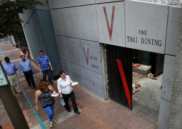 Villa Thai closes