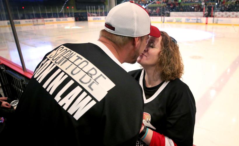 Roadrunners marriage: Dustin and Annie Powers