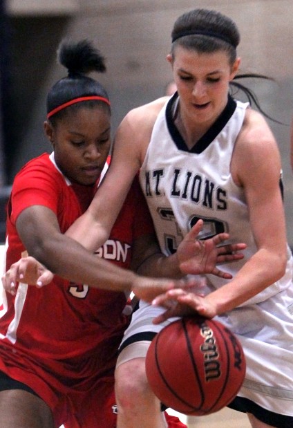 Mountain View girls vs. Tucson