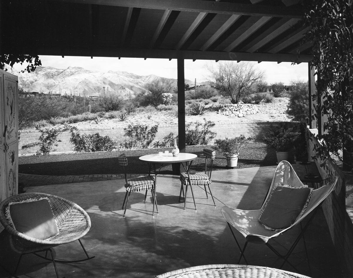 1960 photos: This home stresses livability