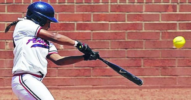 Cats defend exclusive use of Nike-issued bats  