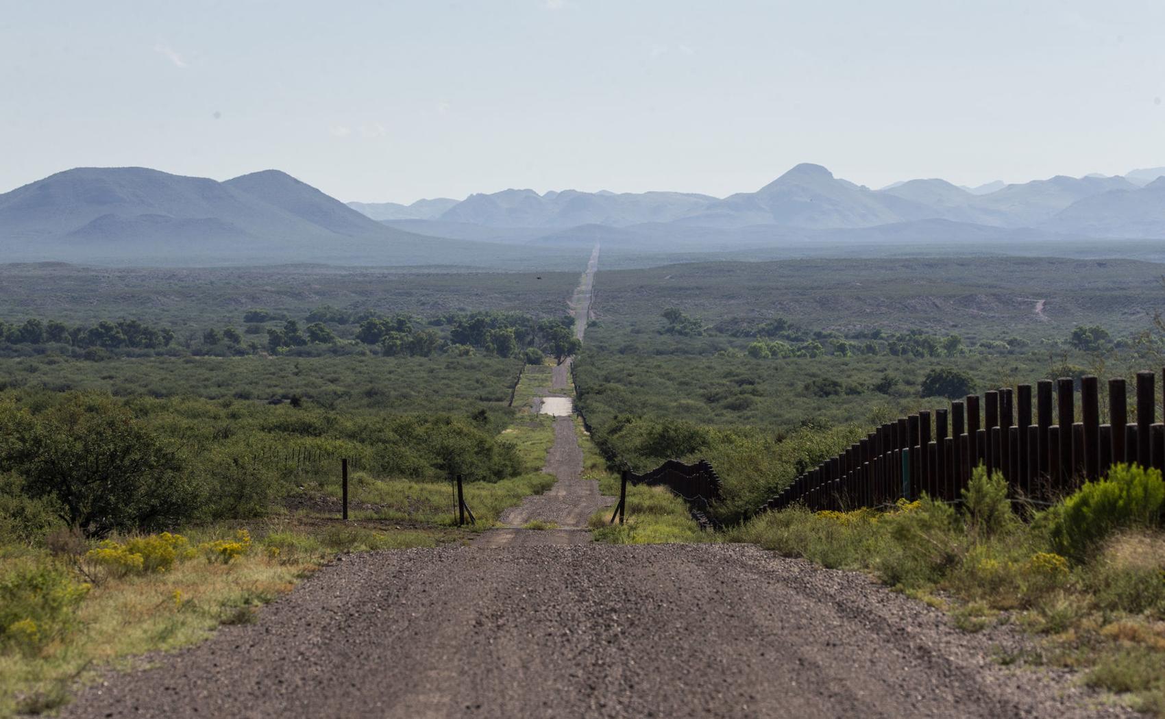 Steel for border wall going up in Arizona made by company with Trump ...