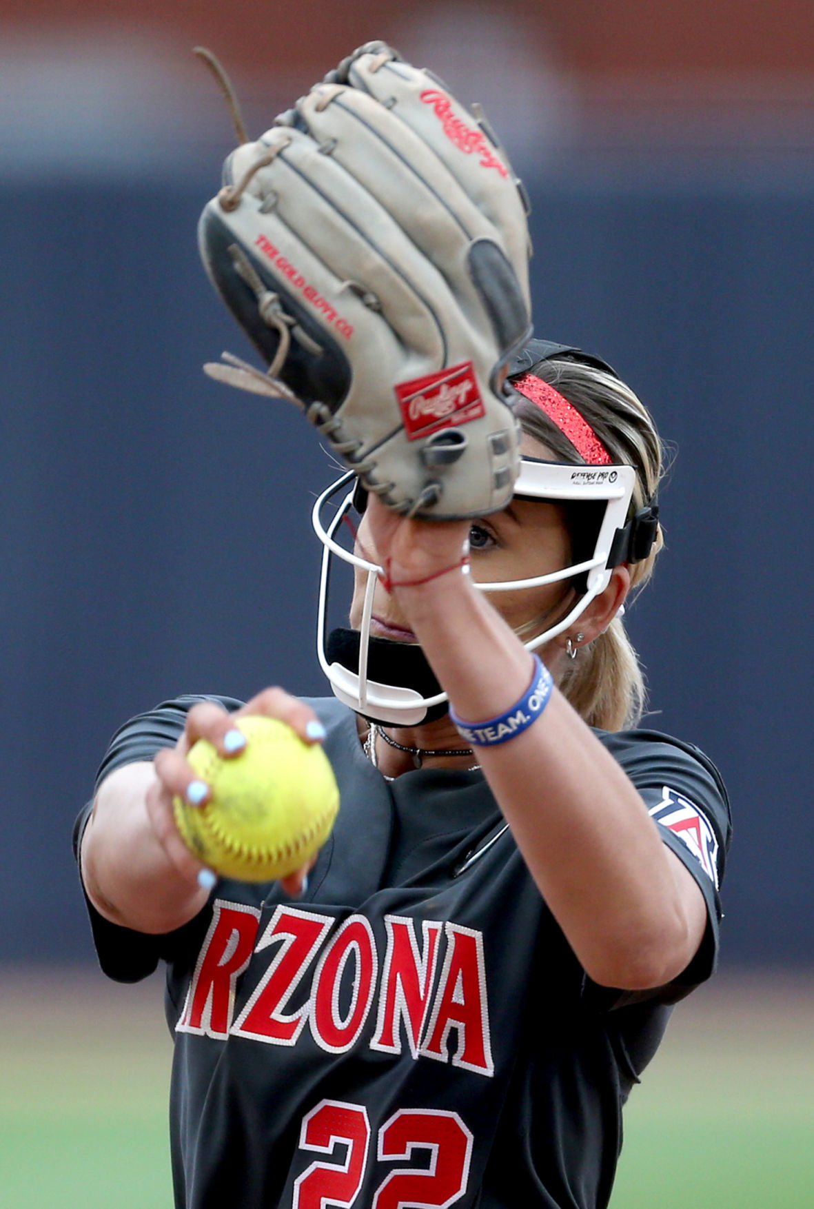 Arizona softball team flexes muscles in routing Auburn to win Tucson