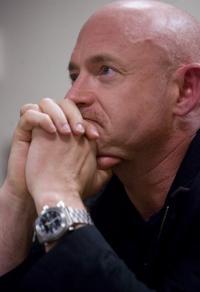 Kelly: Giffords' commitment is unshakable   