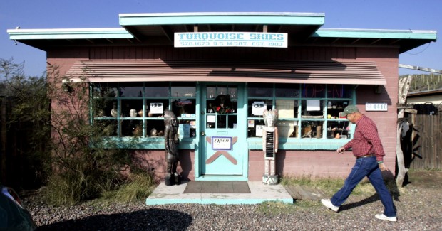 Native American art outpost survives   