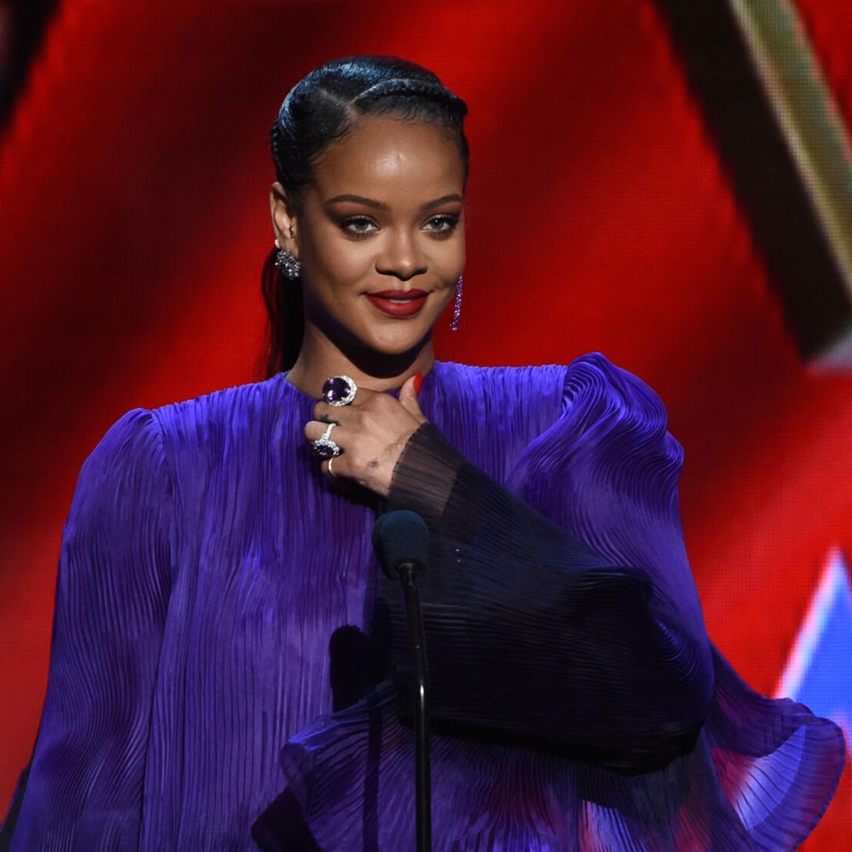 Rihanna Officially A Billionaire Richest Female Musician Forbes Says Music Tucson Com Rihanna Officially A Billionaire Richest Female Musician Forbes Says Music Tucson Com