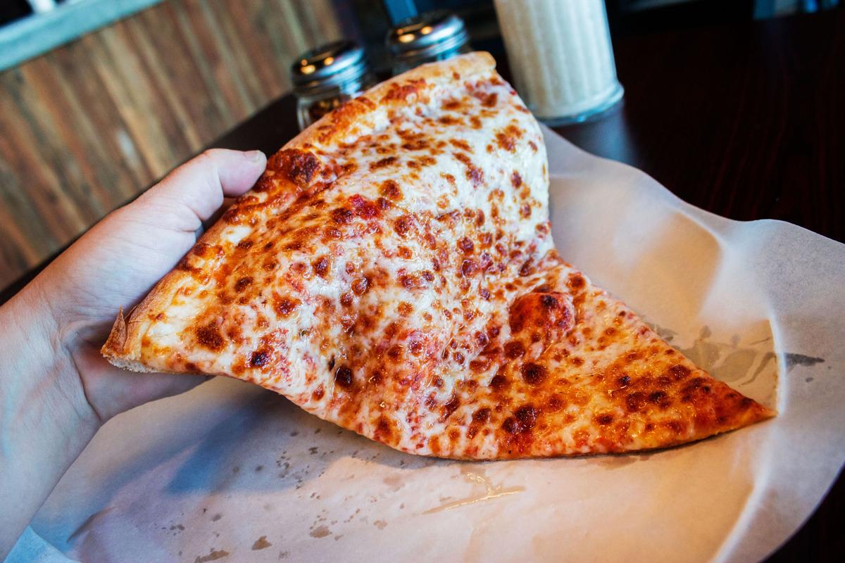 New Eats 9 Tucson Restaurants And Bars That Opened In September Twin Peaks Pizza