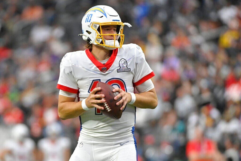 Justin Herbert, Maxx Crosby send AFC to 41-35 win in Pro Bowl's return