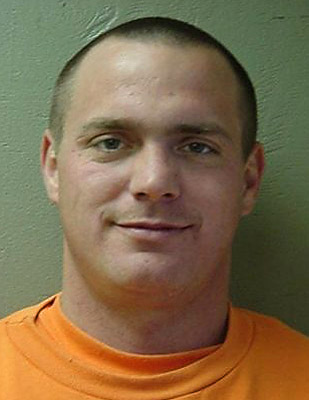Chilling details of escapees' crime spree   