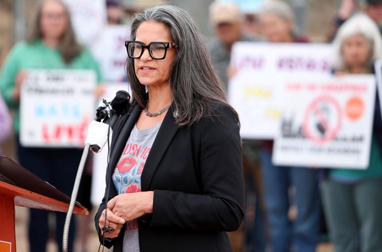 Critics blast planned ICE facility in Marana