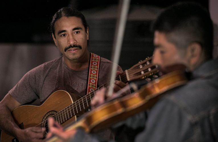 Pedro y Los Liricos