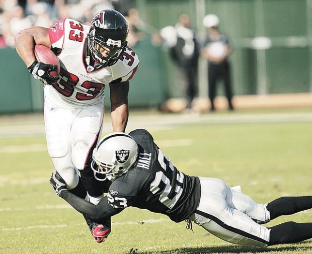 After clearing waivers, cornerback Hall gets oneyear deal from Skins