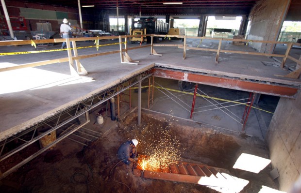 Bookmans to branch out into recreation equipment    