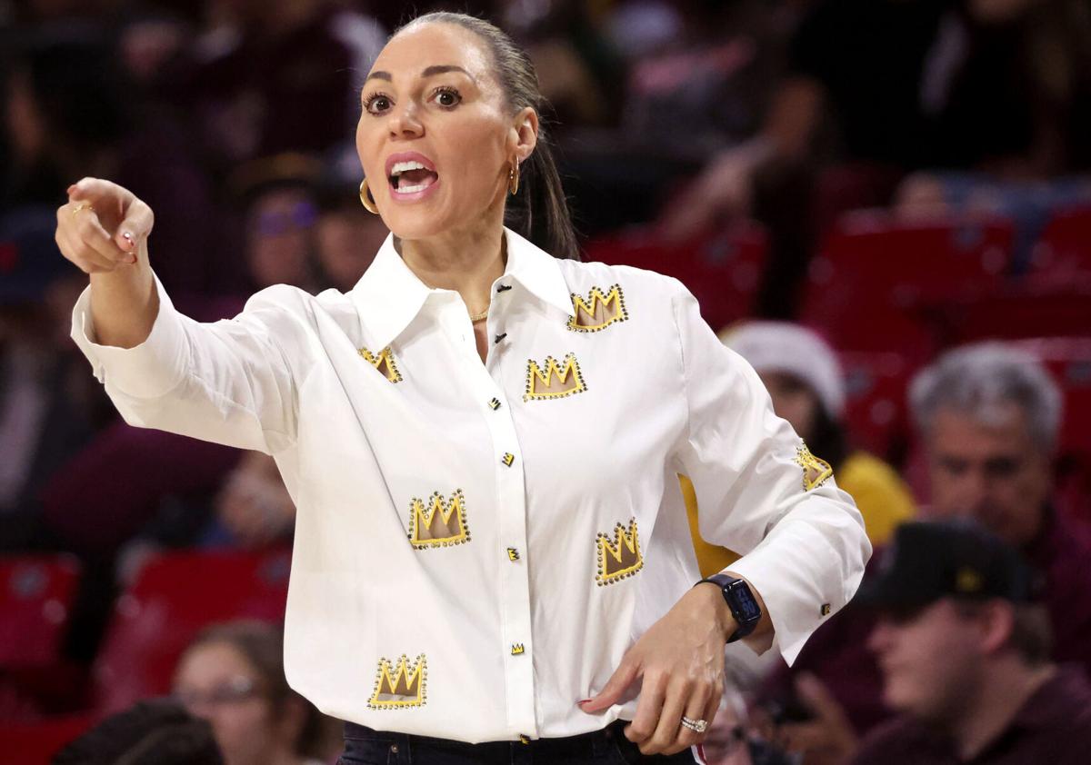 Arizona Wildcats defeat the ASU Sun Devils-p36.jpg (copy)