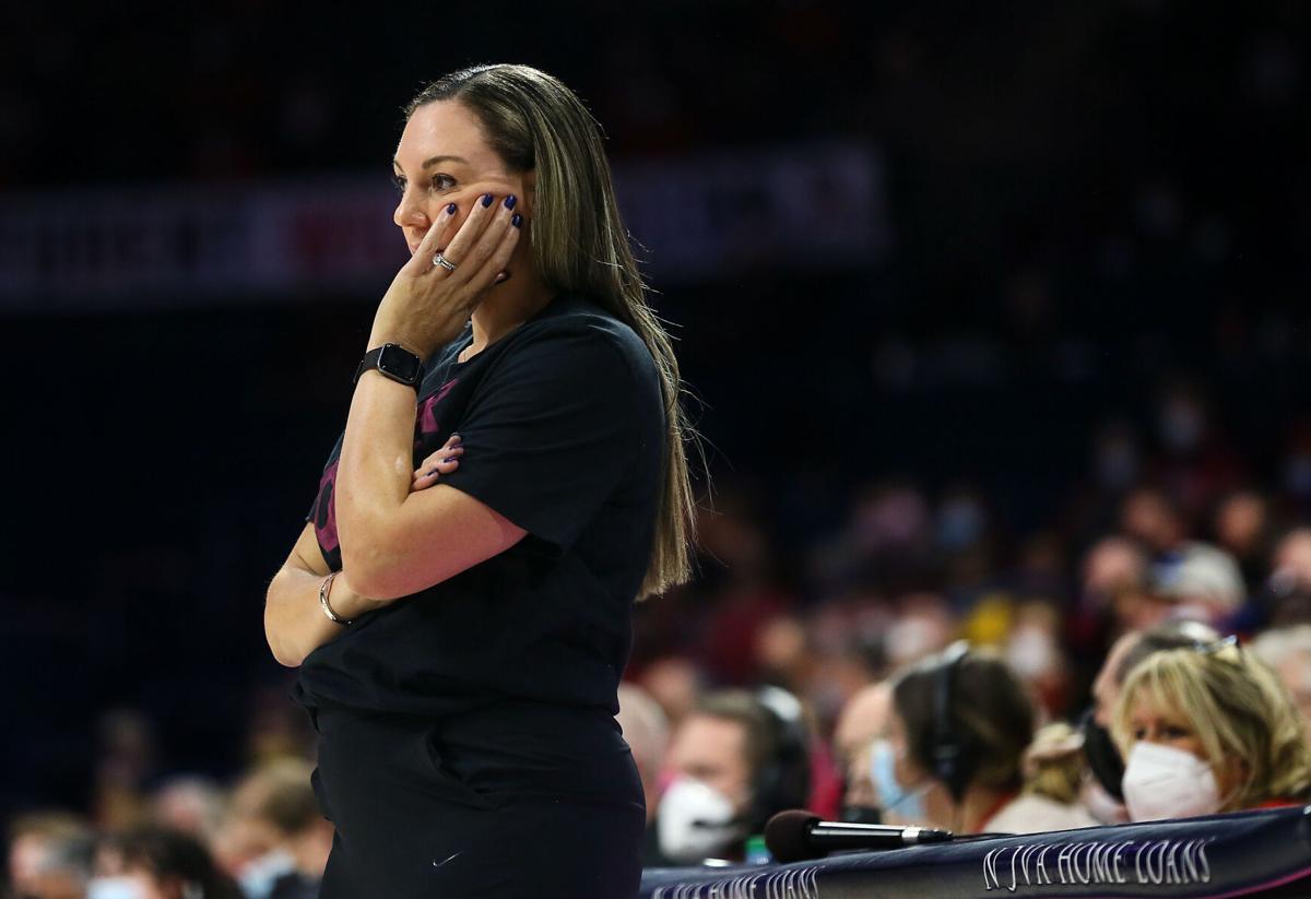 031322-tuc-spt-uawomenshoops-p1