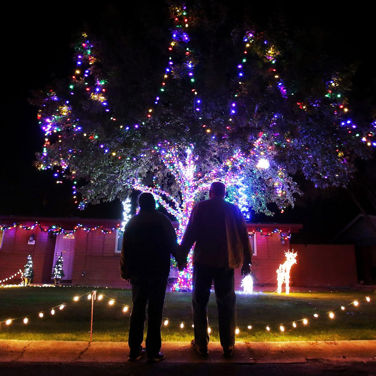 Christmas Lights Tucson 2021 12 Places To See Holiday Lights In Tucson To Do Tucson Com Christmas Lights Tucson 2021 12 Places To See Holiday Lights In Tucson To Do Tucson Com