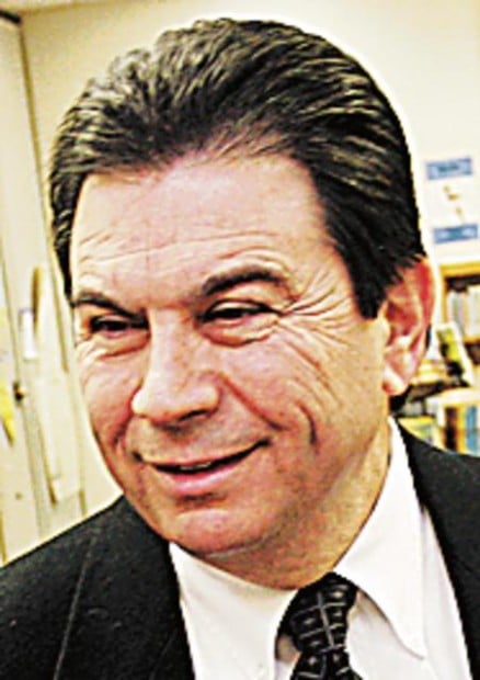 Superintendent of Sunnyside will retire in '07  