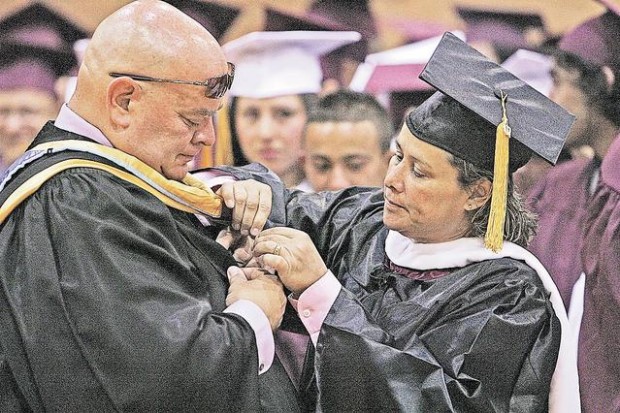 Pide Nogales opción educativa  