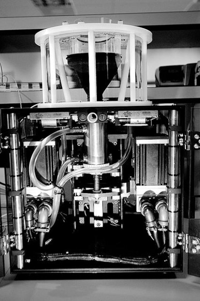 New artificial stomach does all but feel full  