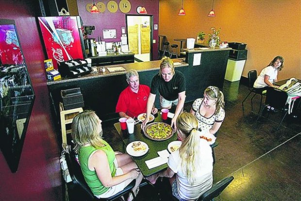 Lococo's Pizzeria turns out irresistible crispy-crusted pies  