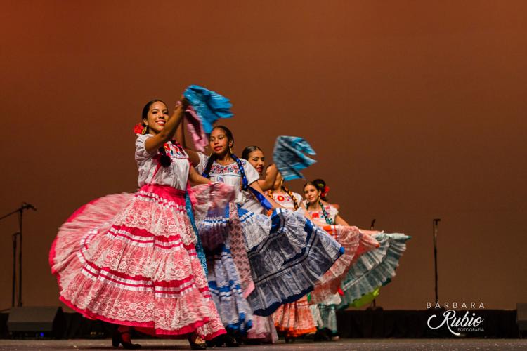Ballet Folklorico Tapatio