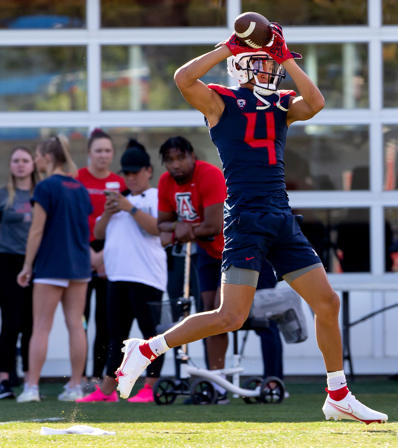 Freshman WR Tetairoa McMillan Soars, Scores As Arizona Wildcats Open ...