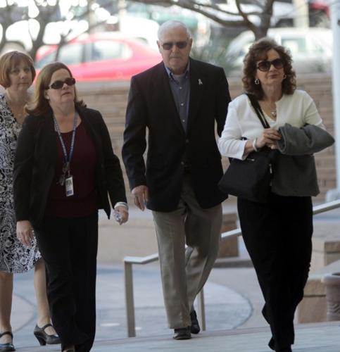 Judge orders Loughner to undergo psych exam   