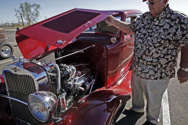 Car show drives up food donations    