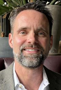 Tim Steller's column: Tucson restaurateur takes risk by fighting cage-free egg rules