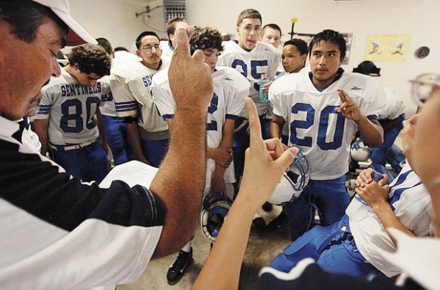 Deaf, hearing teammates on same wavelength now  