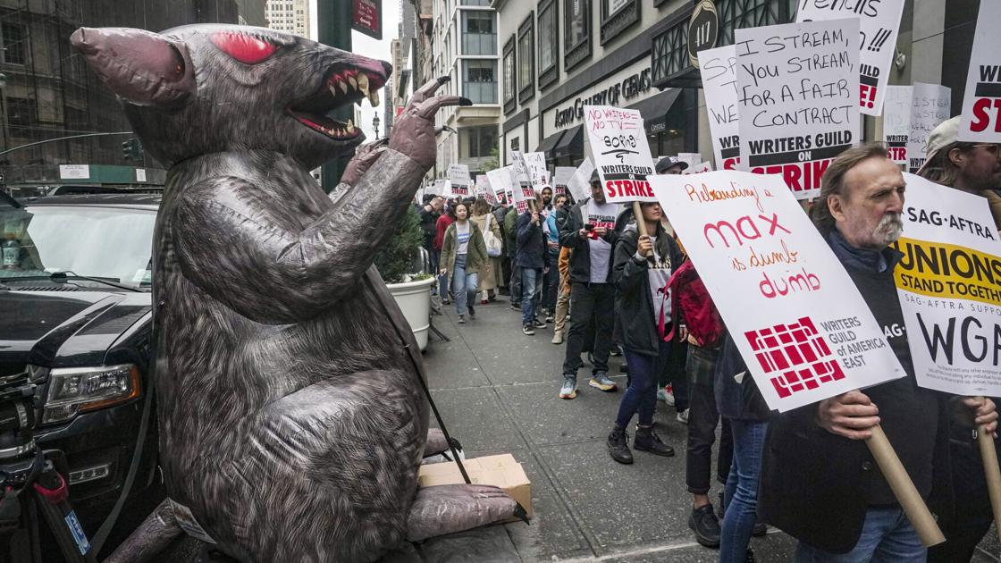 Scabby the Rat gives bite to union protests, but is he at the tail end ...