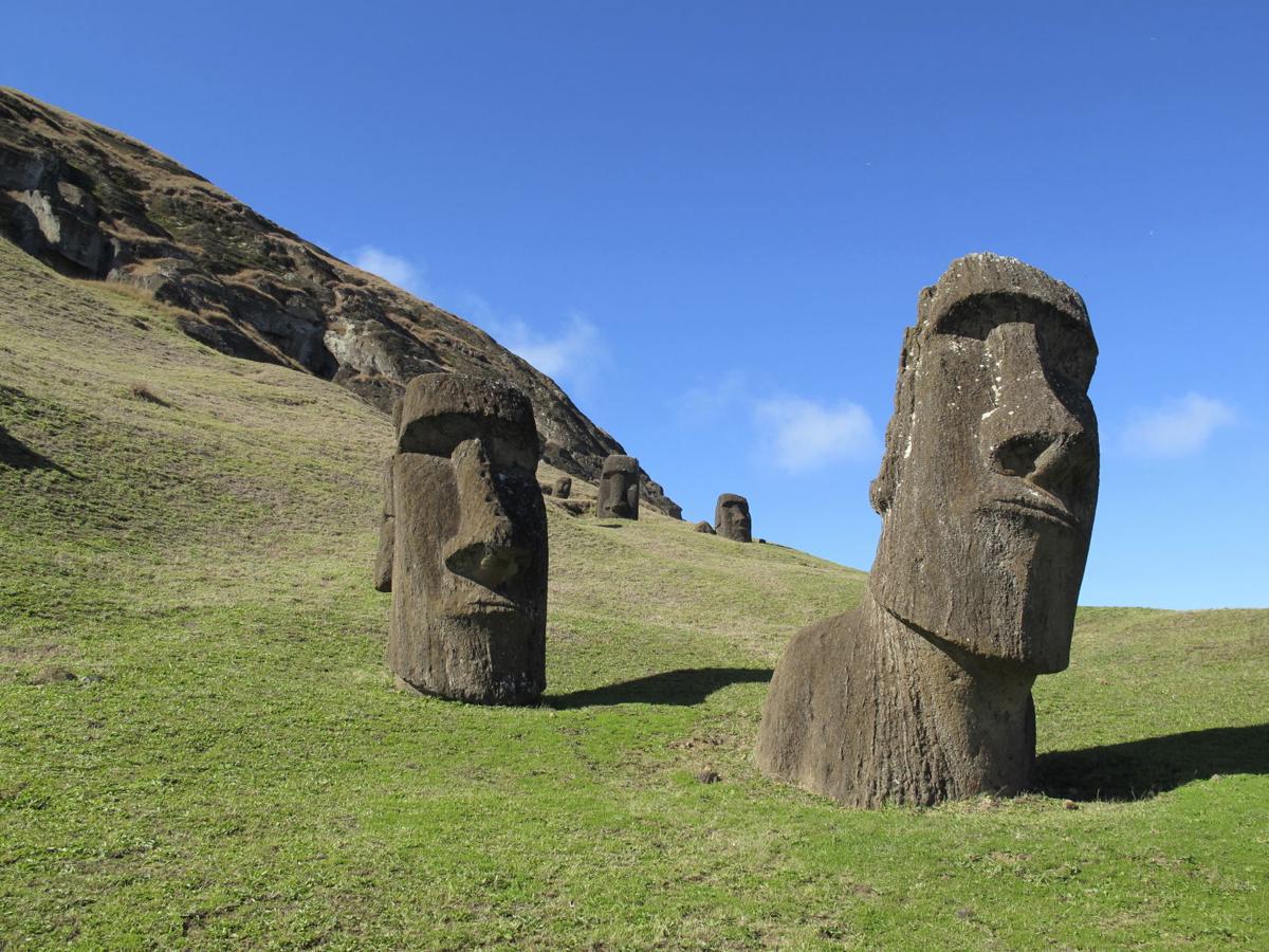 One Of Easter Island S Famed Statues Destroyed By Truck World News Tucson Com