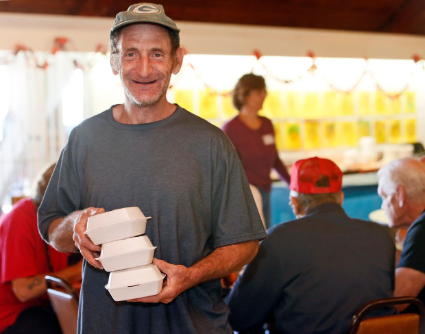 Photos: Salvation Army Thanksgiving Meal | Holidays in Tucson | www.bagssaleusa.com