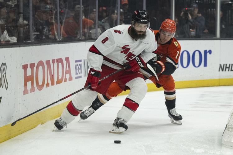 Hurricanes Ducks Hockey