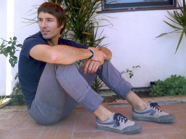 Simple Chinese shoe strives to be hip  