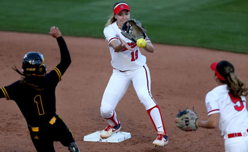 040119-spt-ua softball-p3.jpg