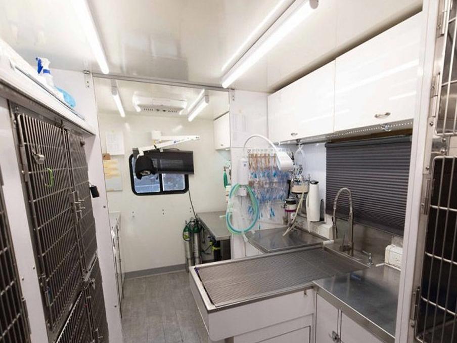 Mobile Vet Clinic Bringing Low Cost Procedures Surgeries To