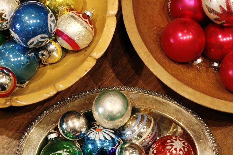 Ornaments in bowls