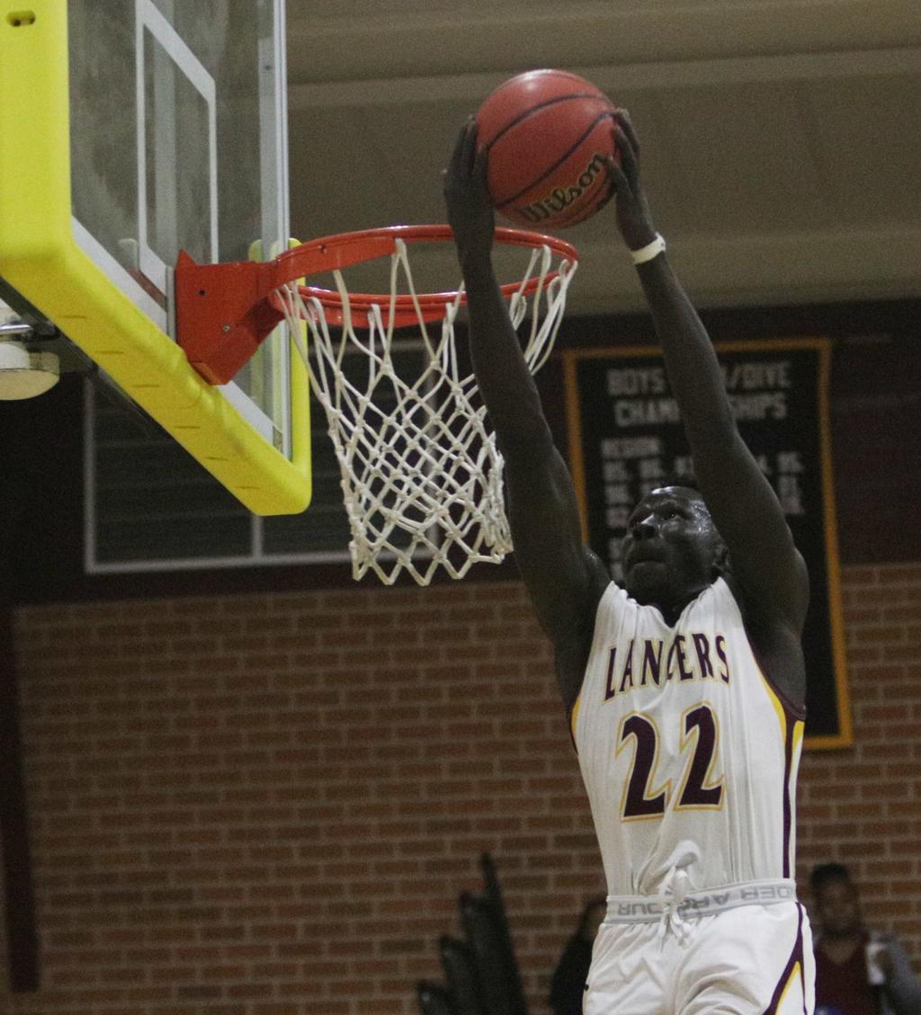 Salpointe High Boys Basketball Team Rolls Into Semifinal With