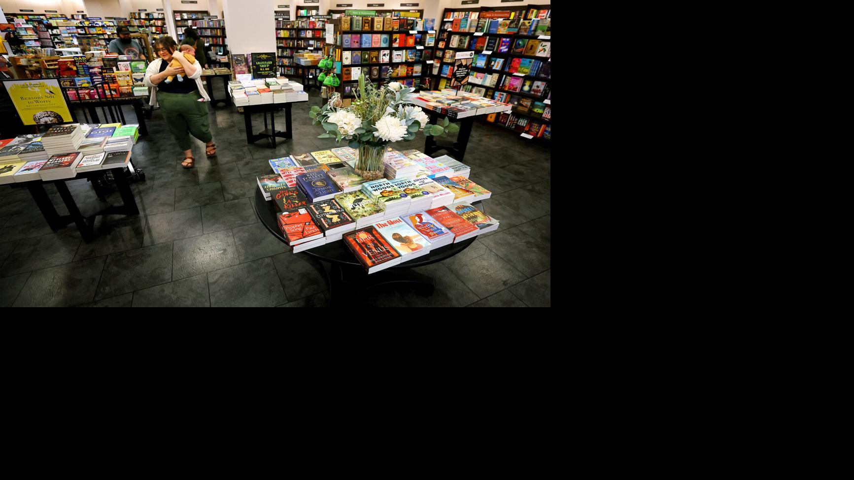 Barnes & Noble's new Tucson store is future of bookseller